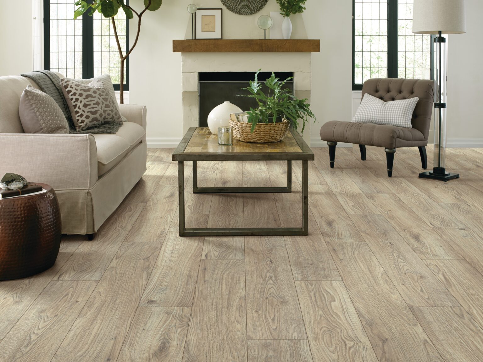 Living room flooring | Sarmazian Brothers Flooring